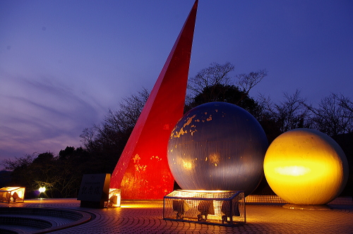 ����100���N�L�O��