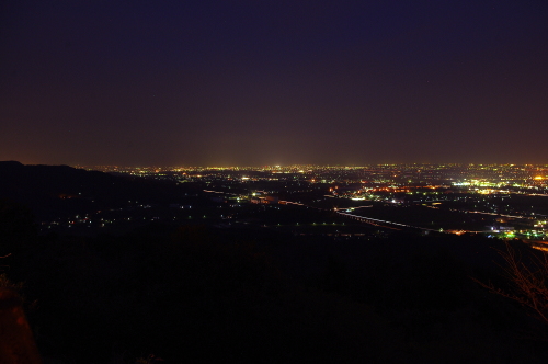 ����100���N�L�O��