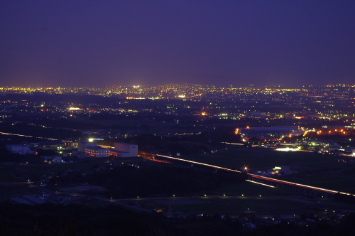 ����100���N�L�O��