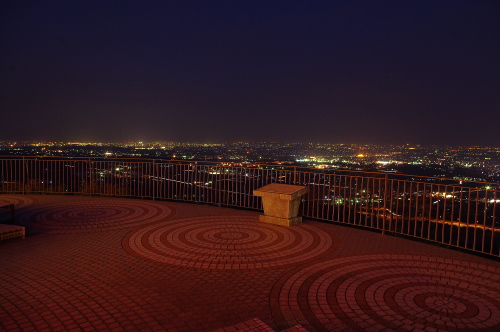 ����100���N�L�O��